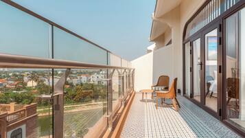 Luksus-dobbelt- eller tomannsrom, balkong, byutsikt | Balkong