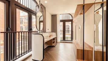 Phòng đôi hoặc 2 giường đơn Deluxe | Bộ đồ giường cao cấp, nệm Select Comfort, màn/rèm cản sáng