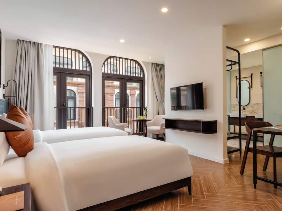 Deluxe Double or Twin Room | Premium bedding, Select Comfort beds, blackout drapes, soundproofing