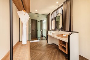 Deluxe-Doppel- oder -Zweibettzimmer | Hochwertige Bettwaren, Select-Comfort-Betten, Verdunkelungsvorhänge