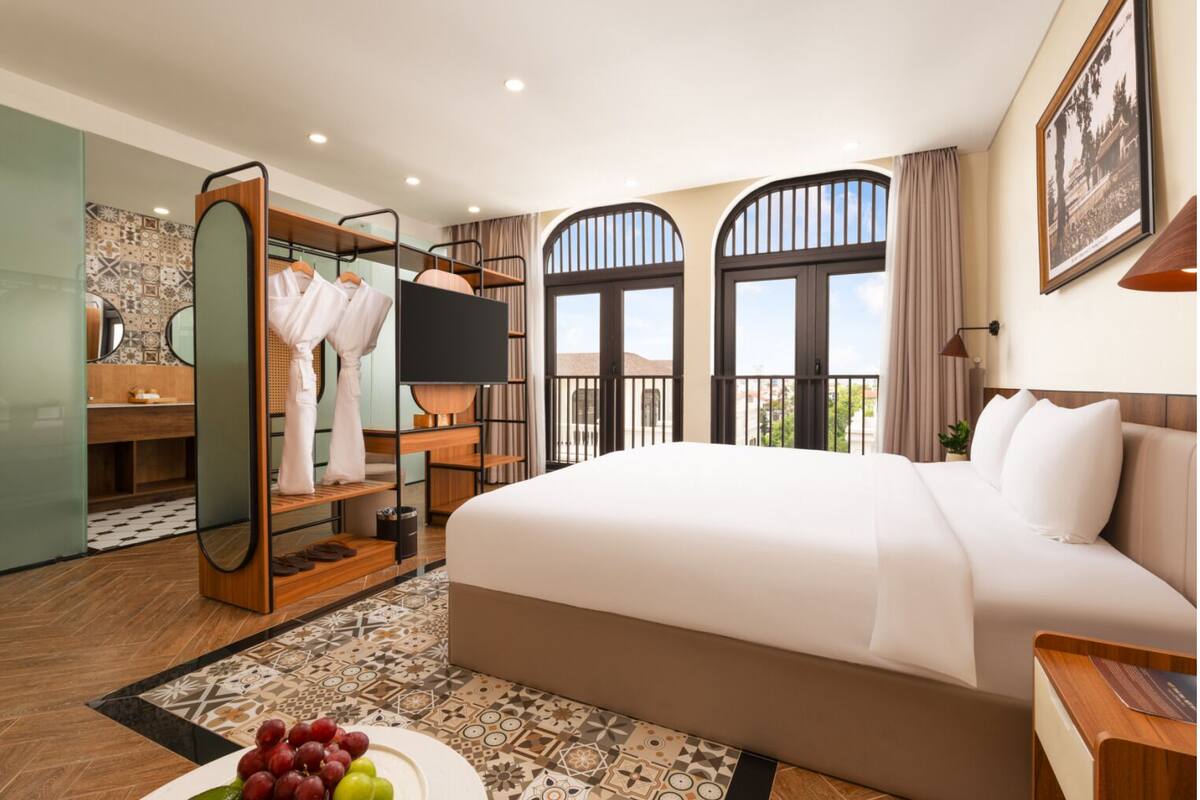 Ropa de cama de alta calidad, colchones Select Comfort y minibar 