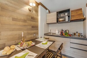 Apartamento familiar, varias habitaciones (Abeti Mountain View) | Restauración