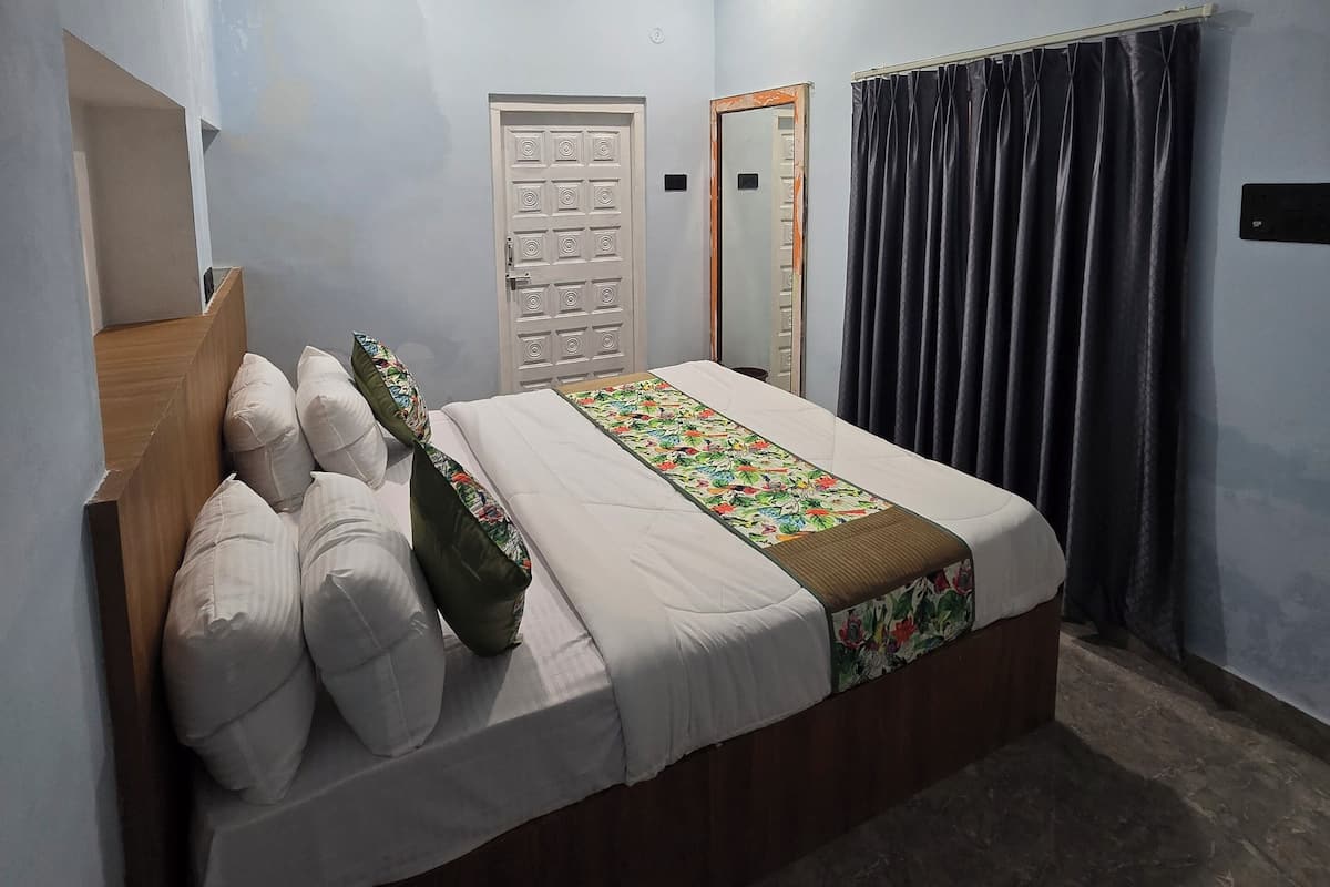 Habitación doble Deluxe, patio | Escritorio, espacio para trabajar con laptop y wifi gratis