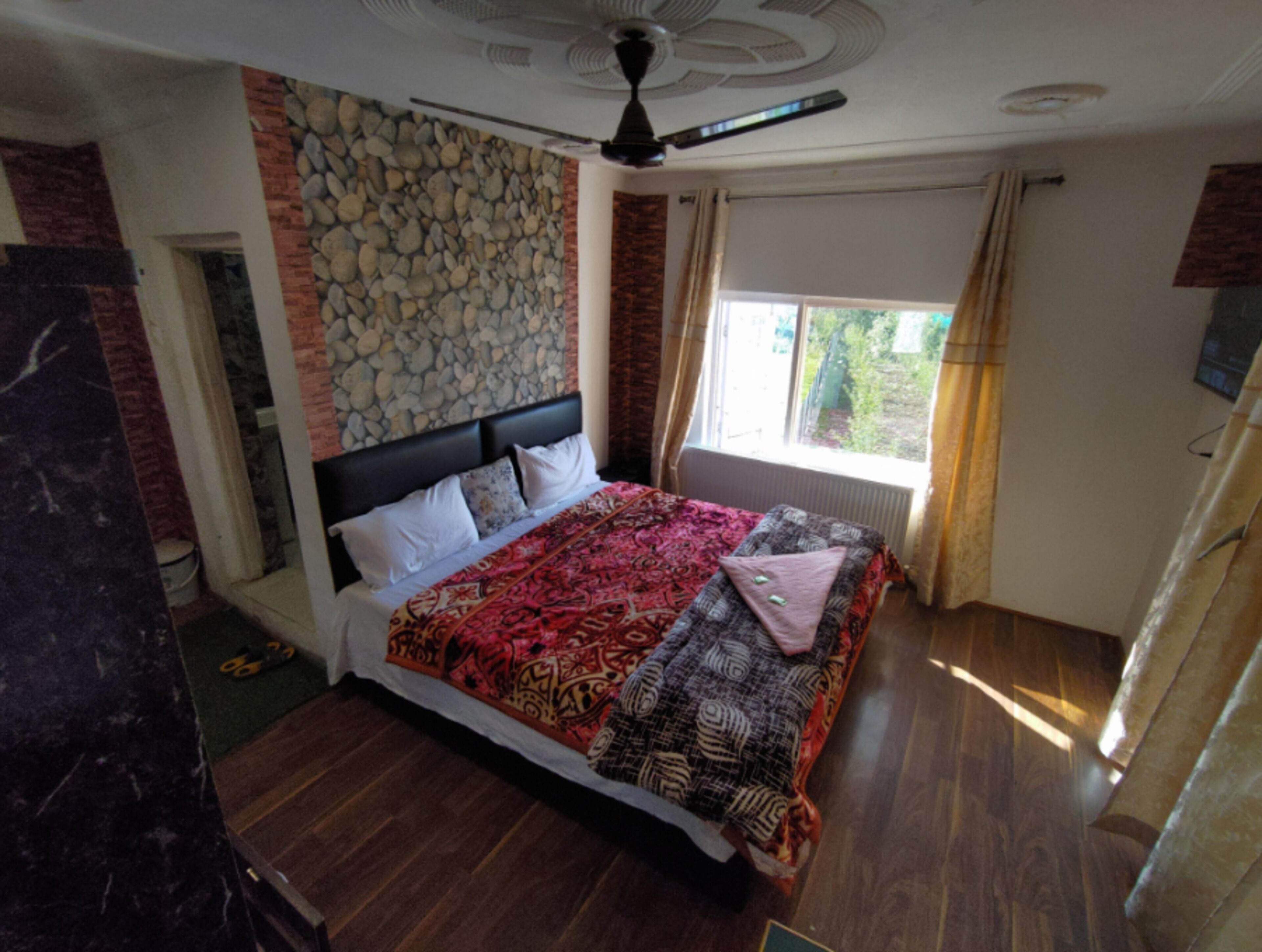 华丽双人房, 山景 | 办公桌、免费 WiFi