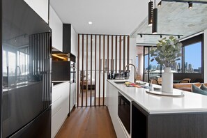Fridge, microwave, oven, stovetop - Executive 2-Bed Apartment with Views, Gym and Spa (Cremorne)