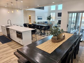 Dining - Blue Raspberry Retreat Luxury Home in The Reserve (Fish Haven)