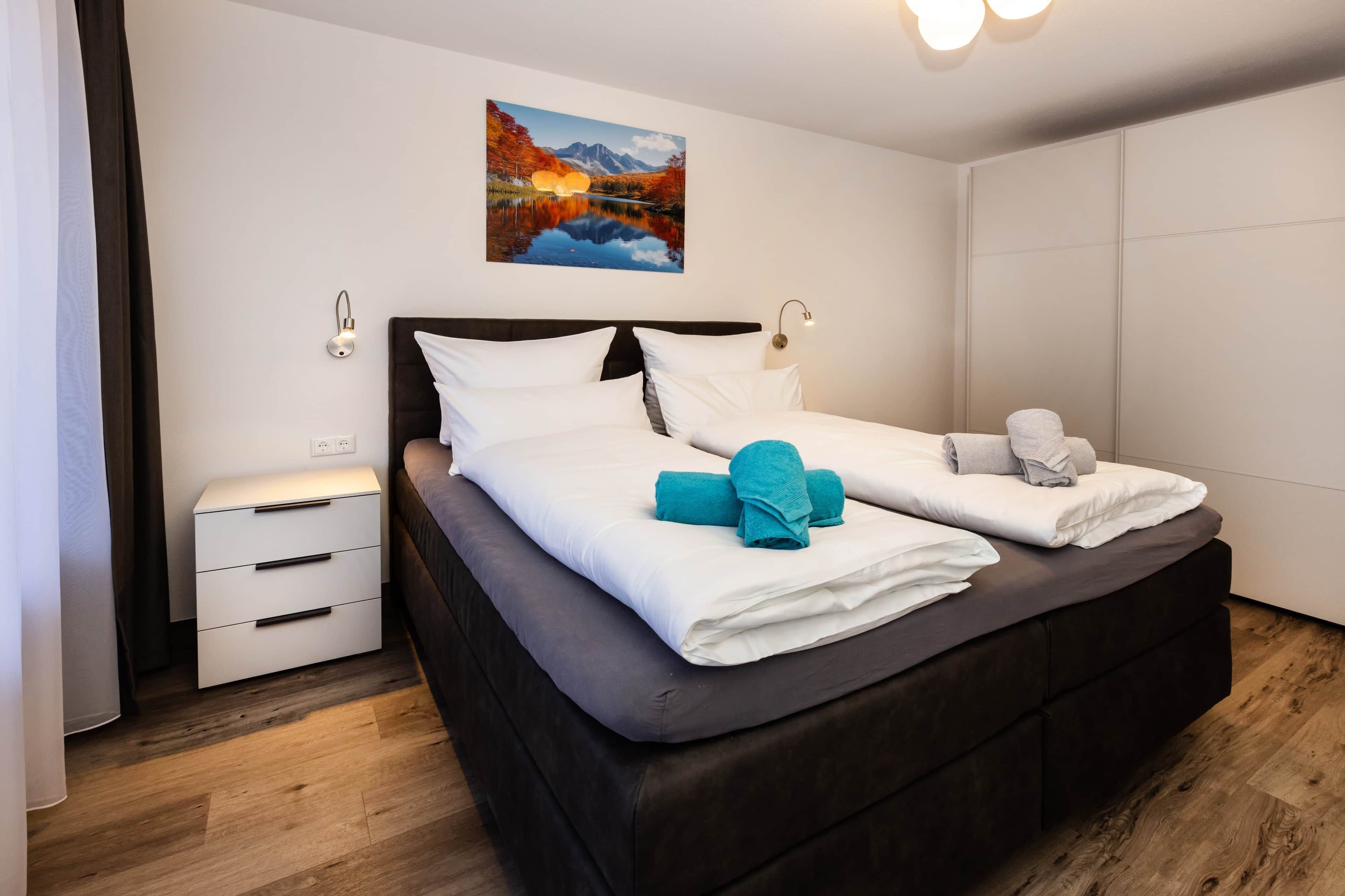 In-room safe, iron/ironing board, WiFi, bed sheets