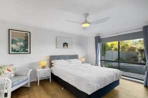 Bügeleisen/Bügelbrett, Internetzugang, Bettwäsche