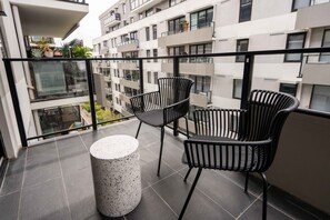 Property grounds - Idyllic 1-Bed Near Popular Shopping Streets (Brunswick East)
