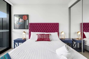 2 bedrooms, desk, iron/ironing board, travel crib