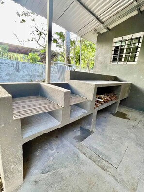 Terrace/patio - Peaceful Morales Getaway with 3 Spacious Bedrooms (Morales)
