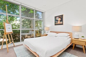2 chambres, fer et planche à repasser, accès Internet, draps fournis