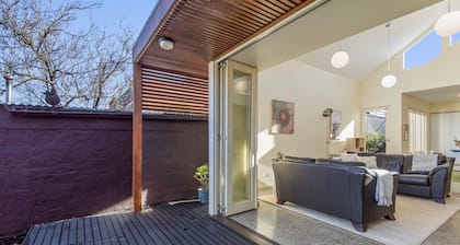 Gorgeous 2-Bed Victorian Home in Artsy