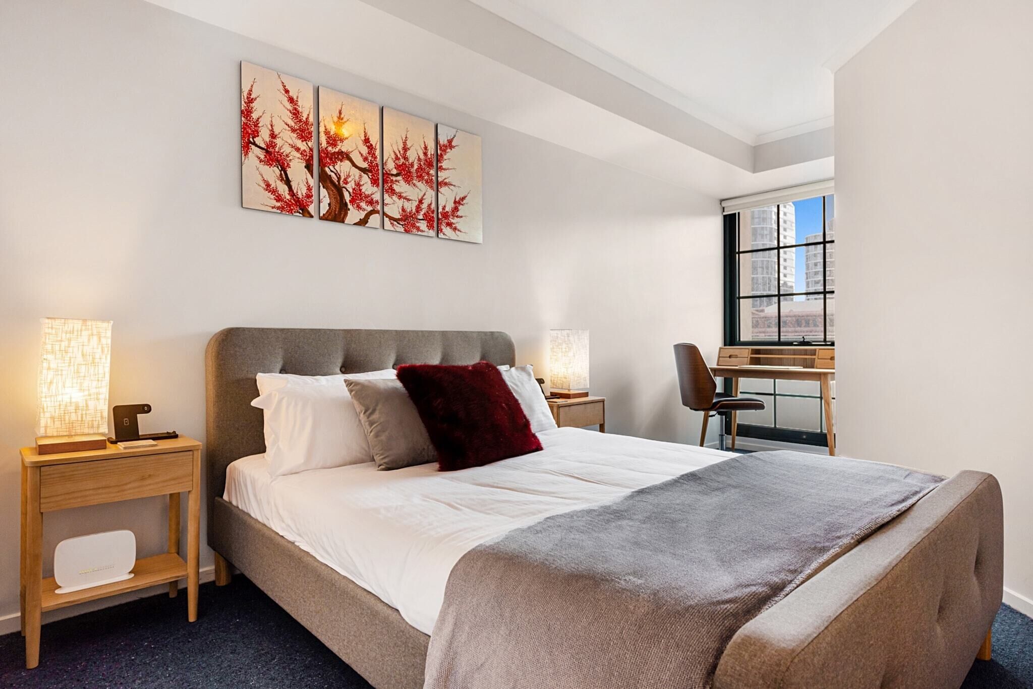 Desk, iron/ironing board, Internet, bed sheets