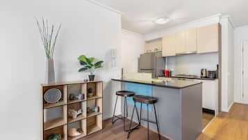 Fridge, microwave, oven, stovetop