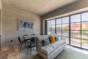 TV, offices - TOP Michoacan | Lovely apartment with Balcony (Mexico City)