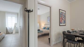 Bügeleisen/Bügelbrett, WLAN, Bettwäsche