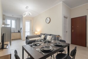 Interior - Maison Rosaria Vacation Home near Allianz Stadium with Balcony (Torino)