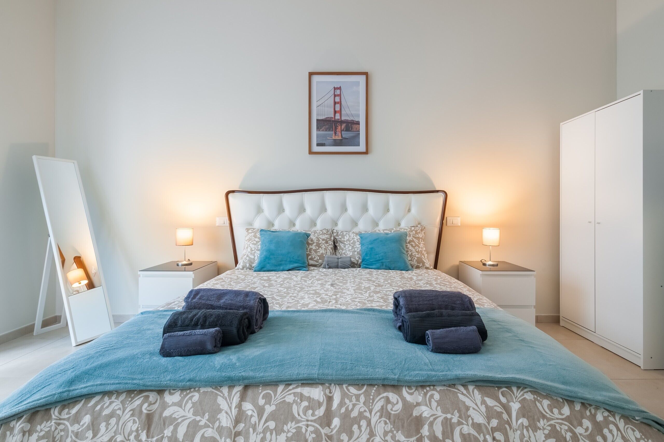 Fer et planche à repasser, Wi-Fi, draps fournis