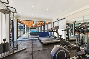 Fitness facility - Stylish Arts Precinct Unit with Fabulous Views (Southbank)