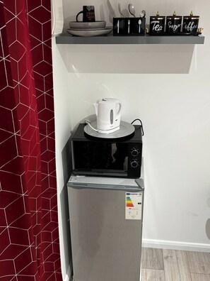 Interior - Cozy Private Room in Bedford, Perfect for Solo Travellers (Bedford)