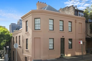 Exterior - Family Terrace Home Close to Oxford Street (Darlinghurst)