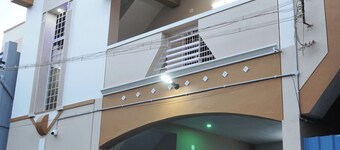 Cozy Homes - Luxury (2 BHK, 3 Queen beds)