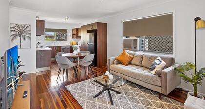 Windsor Cosy 2-Bedroom Unit in Quiet Neighborhood