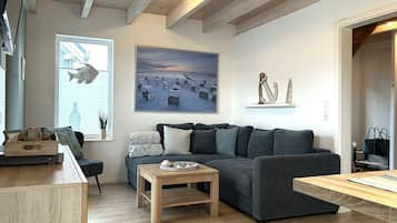 TV, fireplace, table tennis, stereo