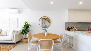 Interior - Lavish Coastal 2-Bed with Stunning Ocean Views (Batemans Bay)