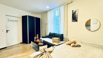 Estudio básico | Tabla de planchar con plancha y wifi gratis