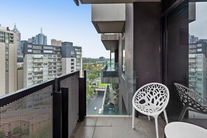 Property grounds - Central Southbank 1-Bed Apartment (Southbank)