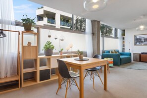 Dining - Chic 1-Bed Apartment in the Heart of Newtown (Newtown)