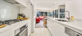 Canberra Lakefront 2-Bed with Pool,