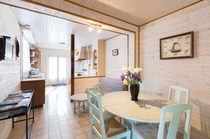 Dining - ST Malo Single-storey house garden near station sillon beach dog allowed fiber (Saint-Malo)