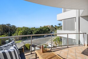 Terrace/patio - Pristine 2-Bed Apartment with Pool and Balcony (Sunrise Beach)