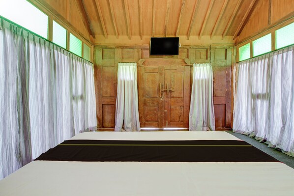 Family Suite - OYO 95018 Anggrek Homestay Jogja Syariah (Yogyakarta)