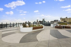 Terrace/patio - Light Filled Apartment by Albert Park Lake (Melbourne)