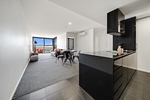 Interior - Chic 1-Bed with Stunning Lake View & Indoor Pool (Belconnen)