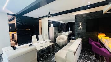 Apartment | Living area