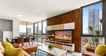 Central 2-Bed with Parking & Stunning Views