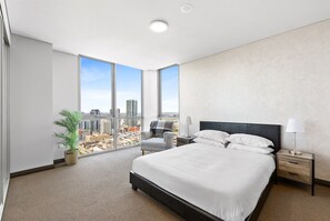 Iron/ironing board, Internet, bed sheets - Central 2-Bed with Parking & Stunning Views (Parramatta)