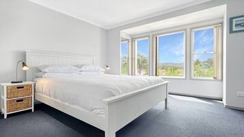 熨斗/熨衣板、旅行婴儿床、上网接入、床单