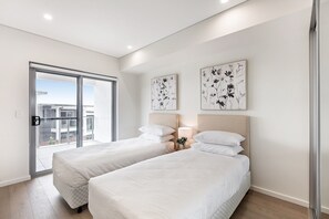 3 chambres, fer et planche à repasser, accès Internet, draps fournis