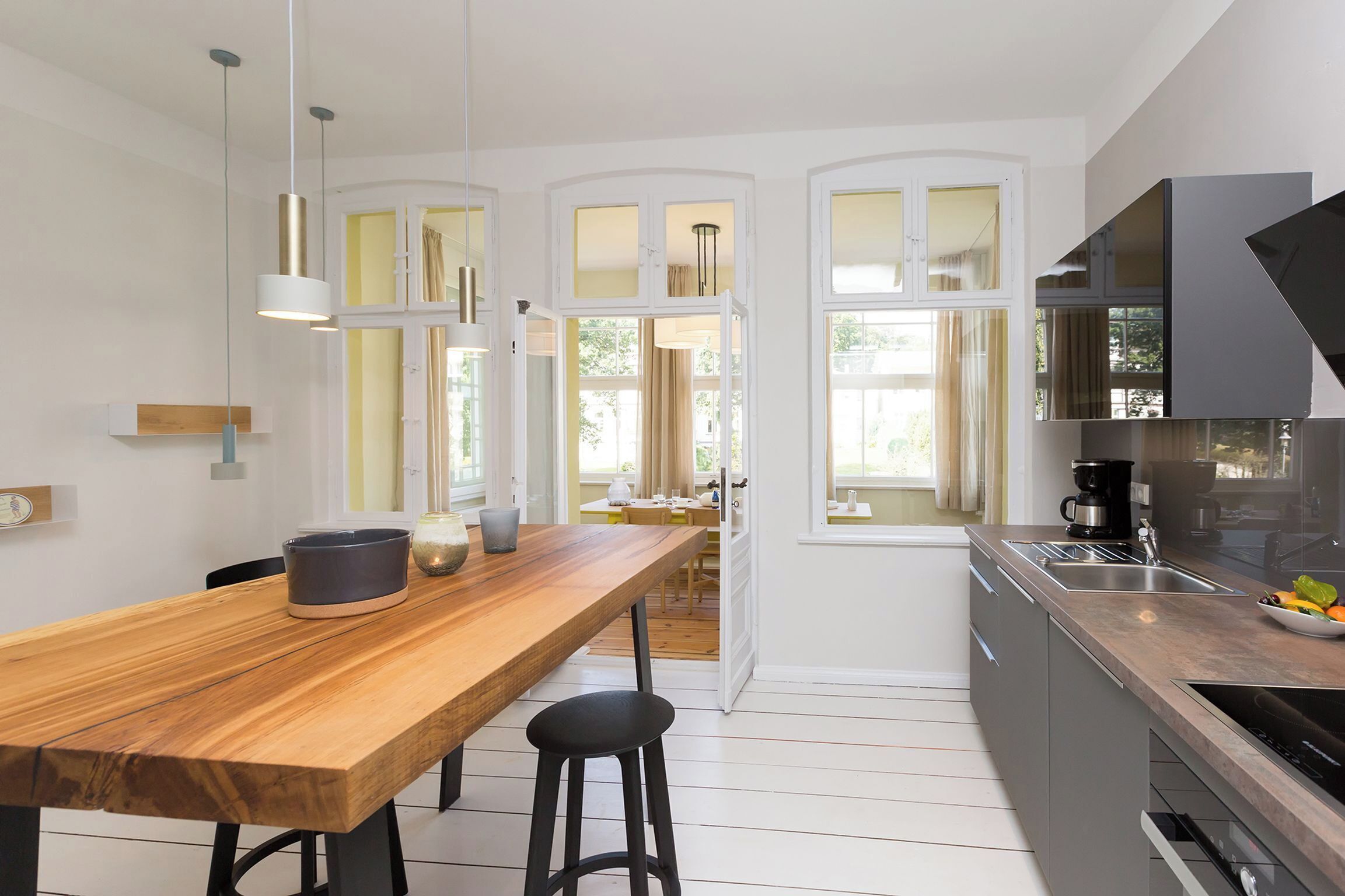 ثلاجة، ميكروويف، فرن، موقد طهي مسطح