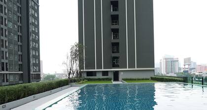 A charming one-bedroom a condo near the BTS