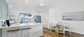 Spacious 2-Bed Townhouse with BBQ