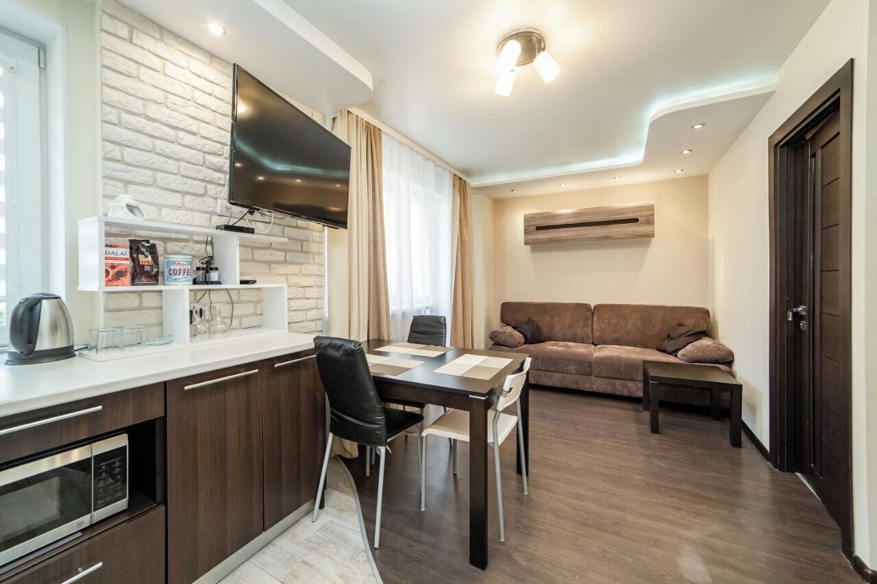 Classic Apartment, City View | Living area