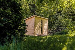 Exterior - Haltestelle Glauburg - Sauna & Whirlpool (Glauburg)