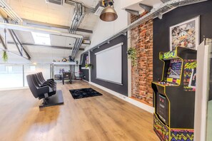 غرفة الألعاب